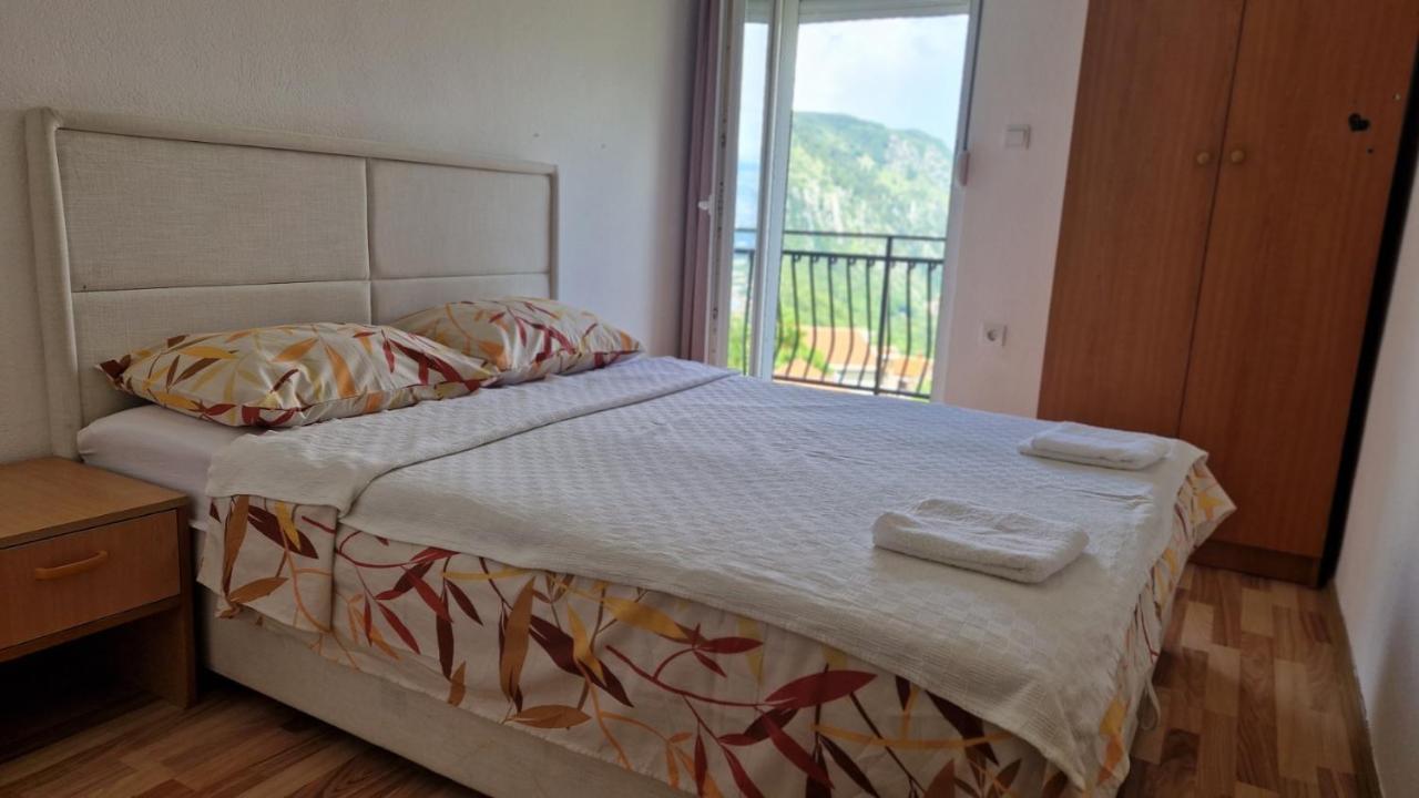 Anastasija 2 Appartement Kotor Buitenkant foto
